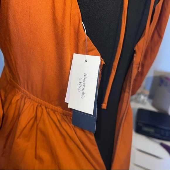 NWT Abercrombie & Fitch Open Back Romper Size xs - Picture 7 of 9